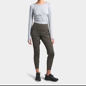 34. The North Face Women's Paramount Active Hybrid High-Rise Tight